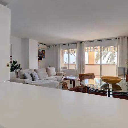 아파트 Puerto Paraiso 6 2 7 *
